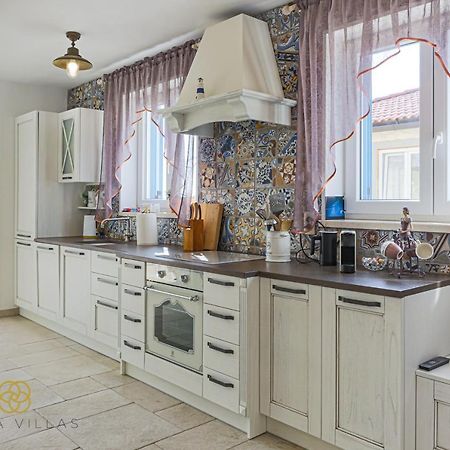 Vista Villas - Salty Kisses Apartment Villa S Ražanac Екстериор снимка